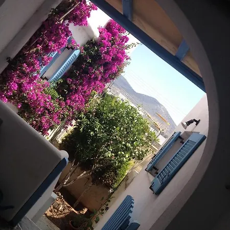 Aparthotel Lefkes 4*