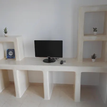 Lefkes Aparthotel Parikia (Paros)