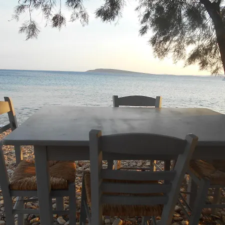 Lefkes Aparthotel 4*