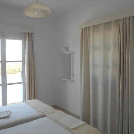 Lefkes Aparthotel 4*