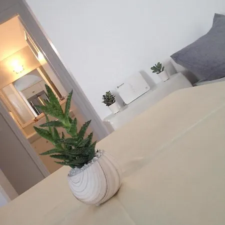 Aparthotel Lefkes 4*