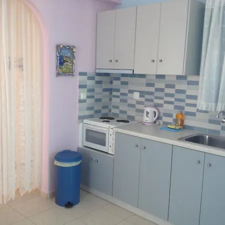 Lefkes Aparthotel Parikia (Paros)